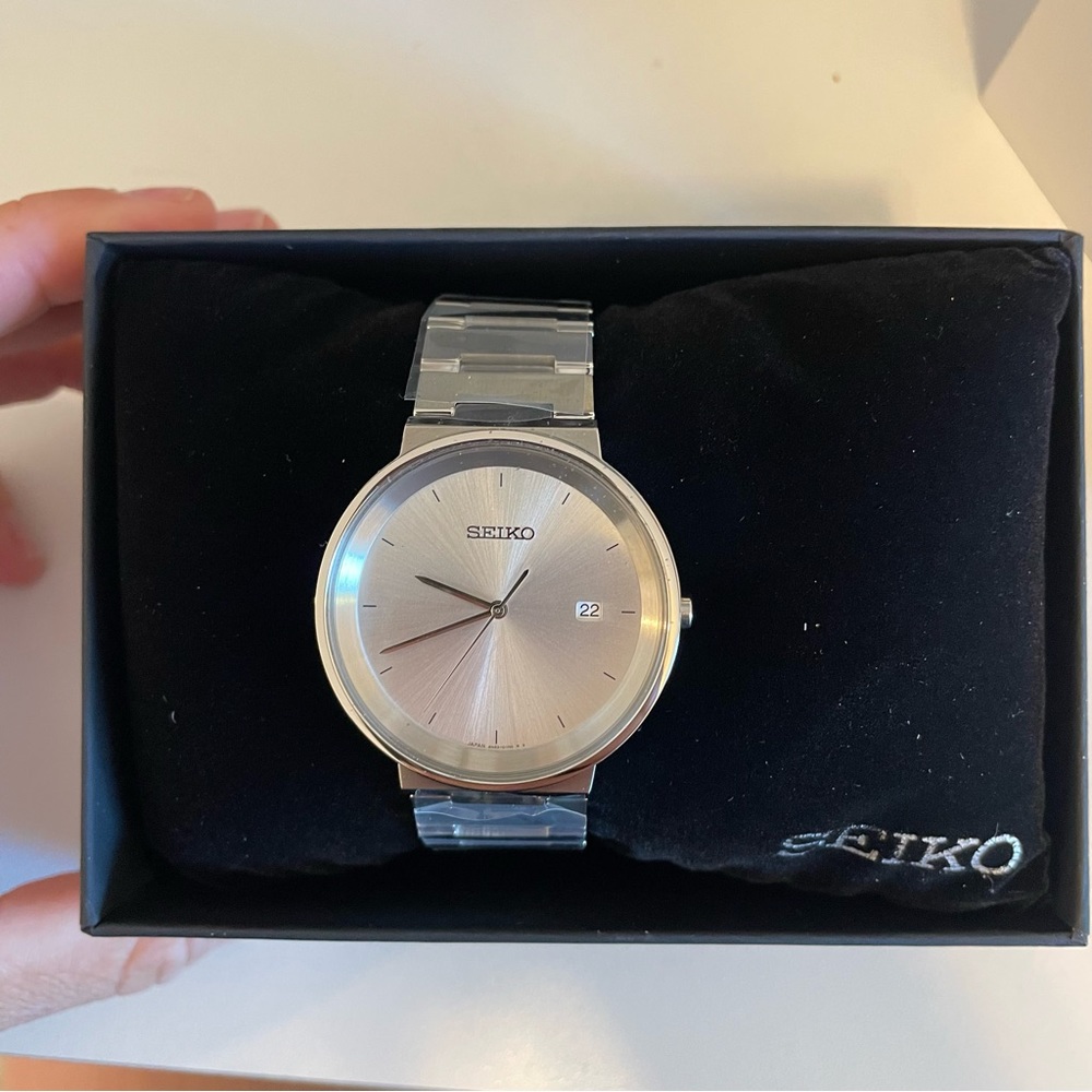 Brand new in box: Seiko Essentials Watch
